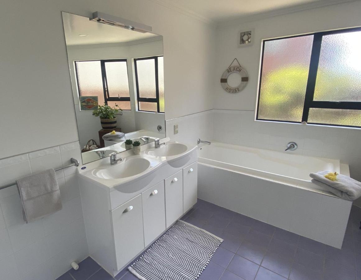 Appartement Superb beachside location, private&tranquil à Mount Maunganui Extérieur photo