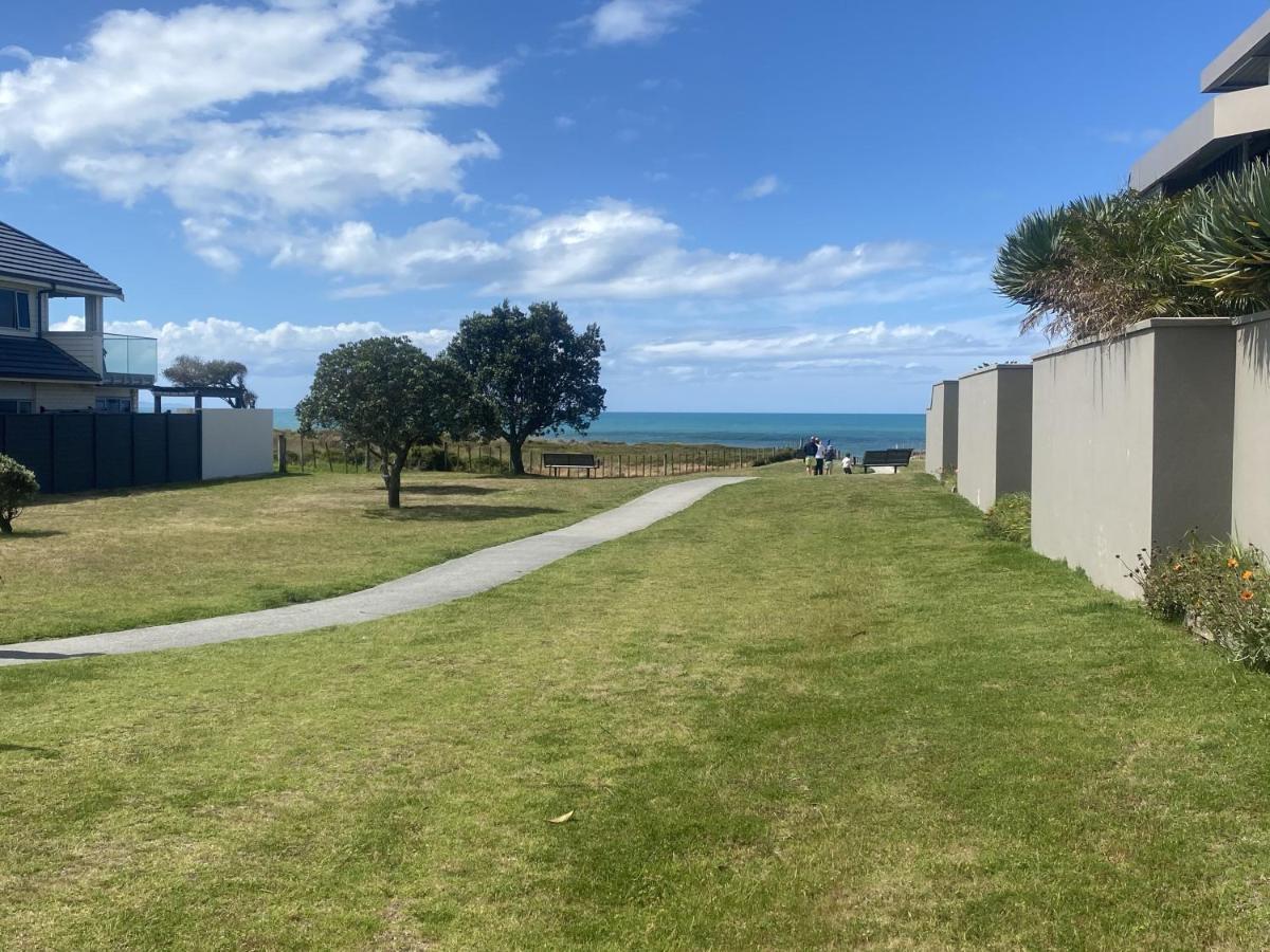 Appartement Superb beachside location, private&tranquil à Mount Maunganui Extérieur photo